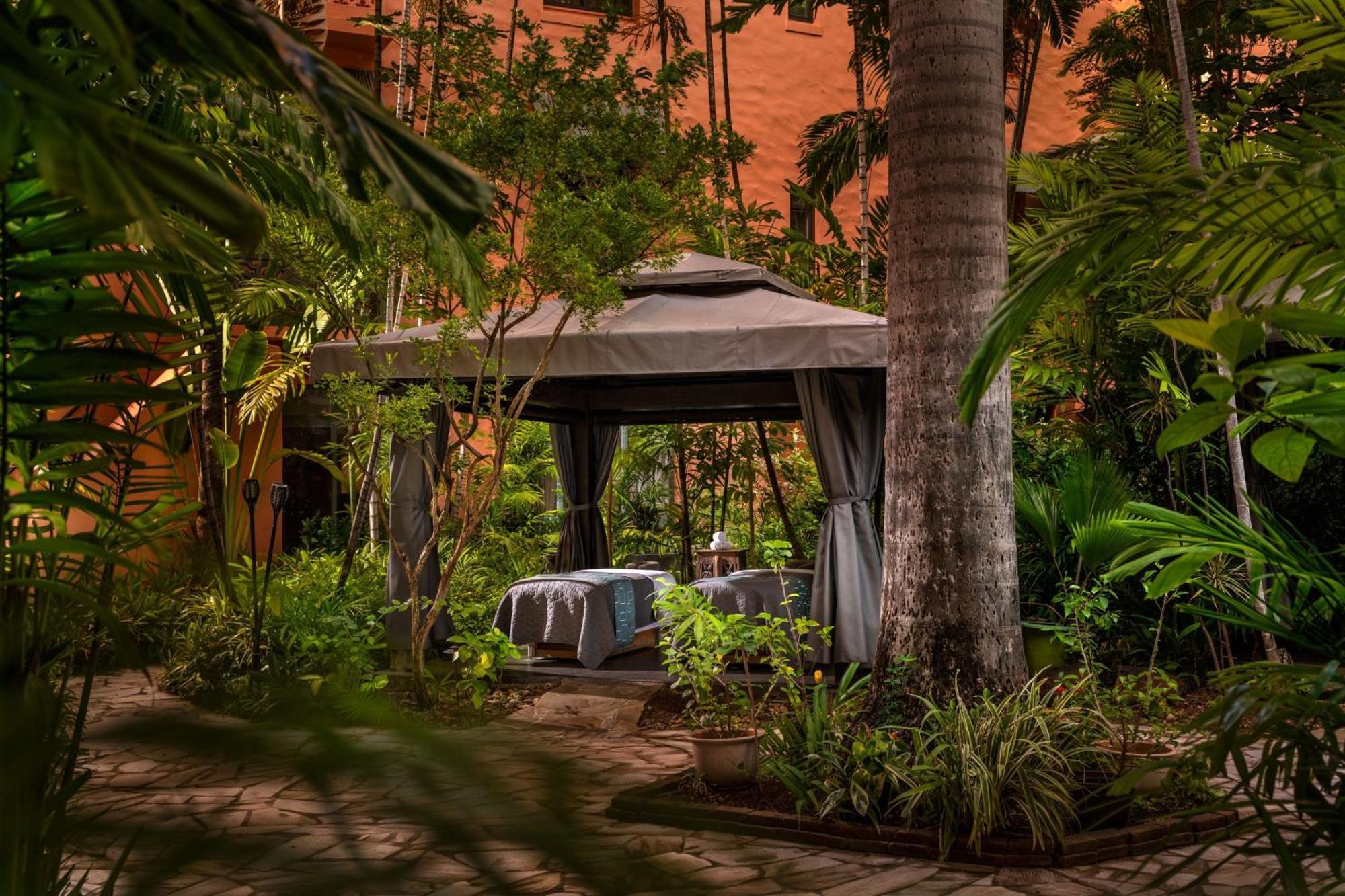The Royal Hawaiian, A Luxury Collection Resort, Waikiki Honolulu Esterno foto